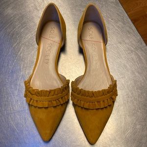 Sole Society D’Orsay mustard pointed toe slip on flats size 10M/42, LIKE NEW!
